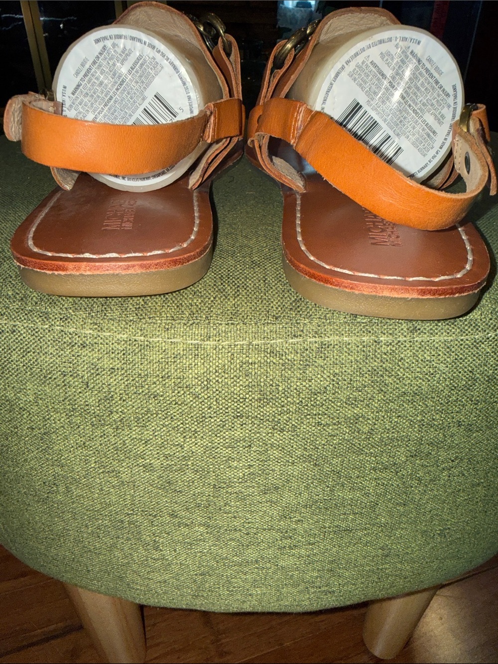 Michael Kors Tan Leather T-Strap Flat Heel Sandals With Chain and Studs Size 11M - Picture 7 of 11